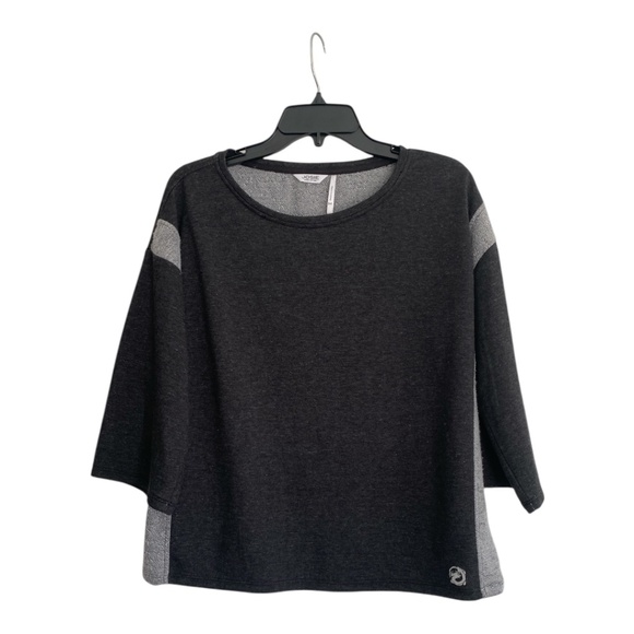 Josie Natori Soft Knit 3/4 Sleeve Top Size Medium - Picture 2 of 6